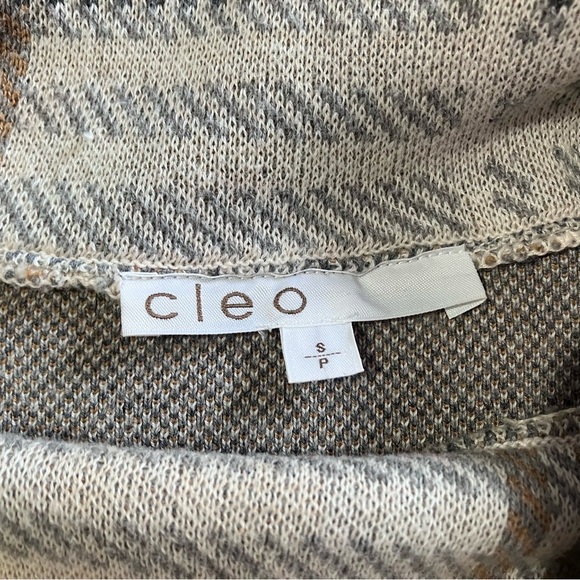 Cleo Checkered Crewneck Sweater - Picture 4 of 6